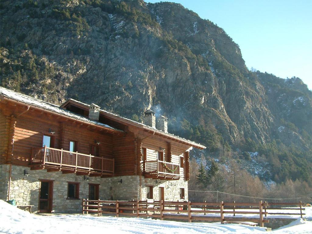 Agriturismo Les Hiboux Brusson Zewnętrze zdjęcie